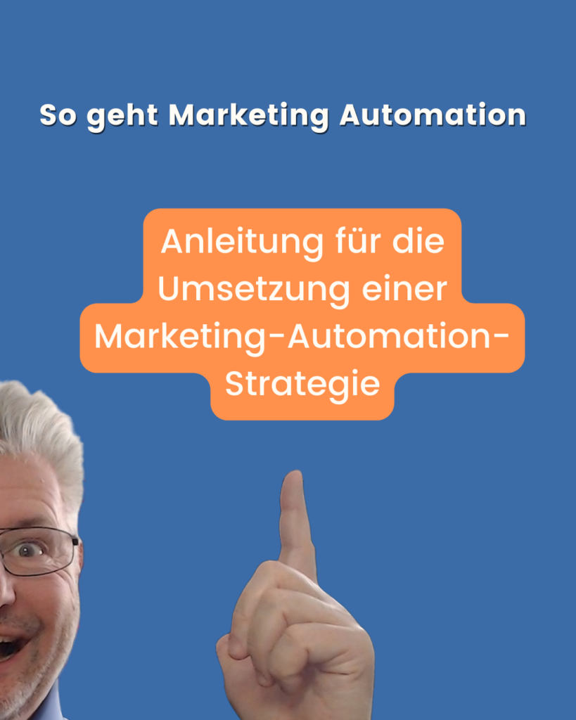Ein Mann zeigt auf ein Schild mit der Aufschrift „Soget Marketing Automation“, das die Leistungsfähigkeit der Marketingautomatisierung in modernen Unternehmen verdeutlicht.