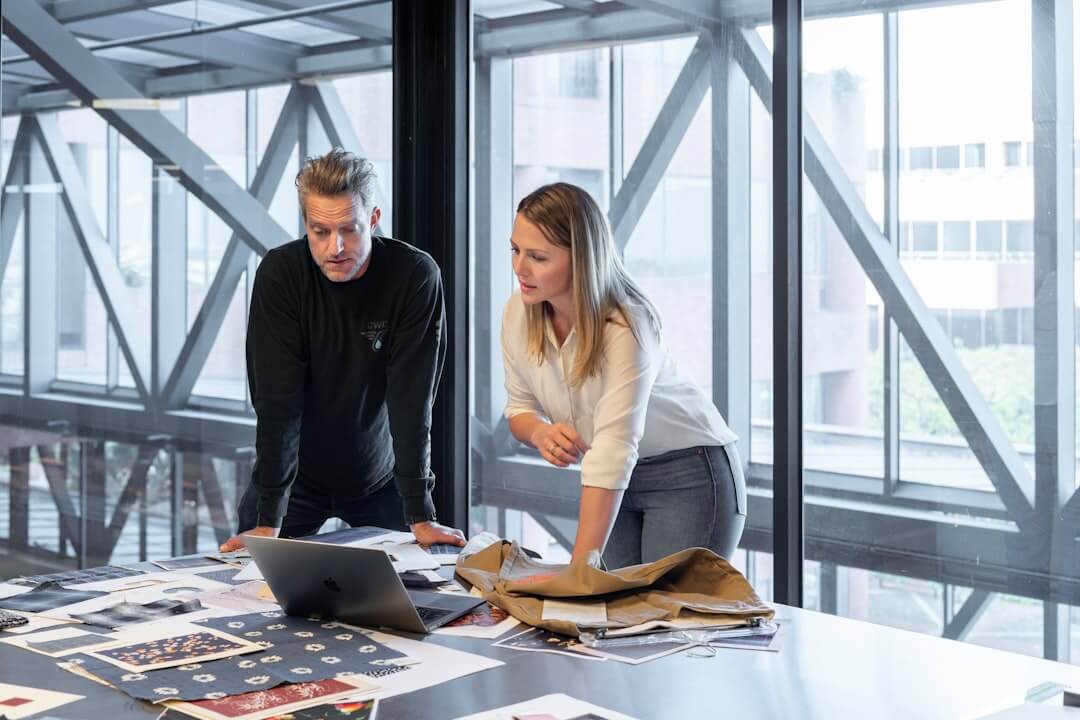 Mehr über den Artikel erfahren Warum LinkedIn für Einsteiger unverzichtbar ist.