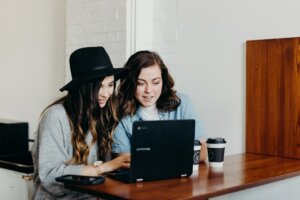 Mehr über den Artikel erfahren Effizienter B2B-Vertrieb durch Digitalisierung