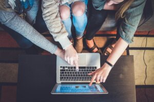 Mehr über den Artikel erfahren Effektive CRM Strategien für den Mittelstand